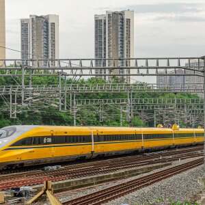 DJ774深圳北站接近